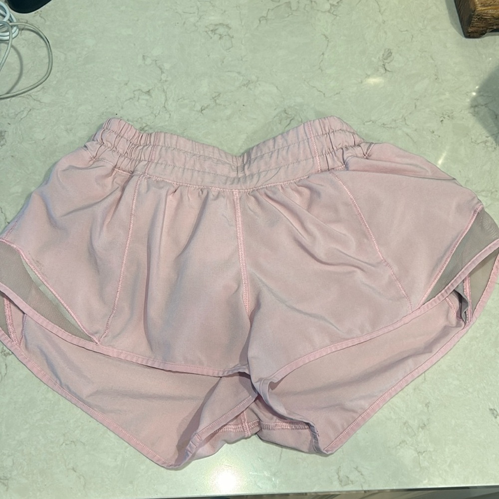 Hottie hot 2.5 in light pink